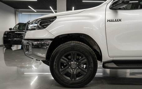 Toyota Hilux VIII, 2024 год, 7 350 000 рублей, 24 фотография