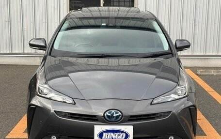 Toyota Prius IV XW50, 2019 год, 1 650 001 рублей, 4 фотография