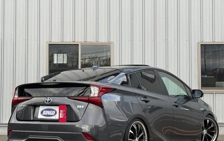 Toyota Prius IV XW50, 2019 год, 1 650 001 рублей, 7 фотография