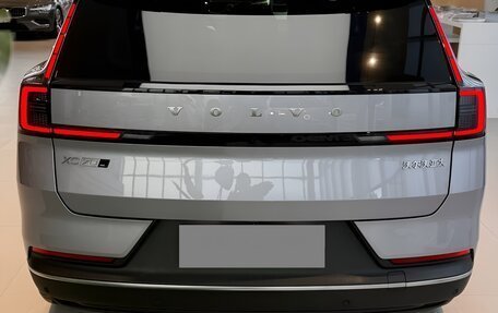 Volvo XC70, 2025 год, 6 780 000 рублей, 7 фотография