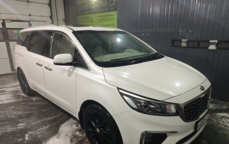 KIA Carnival III, 2019 год, 3 100 000 рублей, 11 фотография