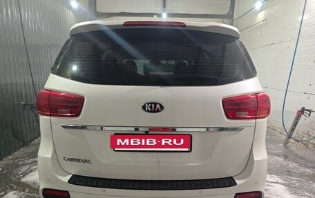 KIA Carnival III, 2019 год, 3 100 000 рублей, 15 фотография