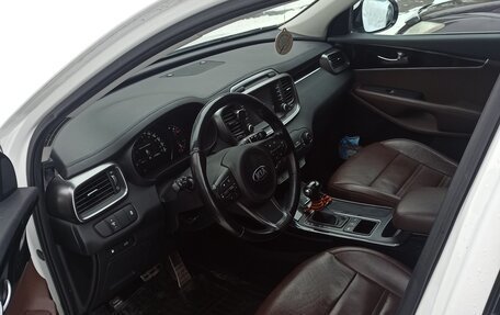 KIA Sorento III Prime рестайлинг, 2017 год, 2 300 000 рублей, 4 фотография