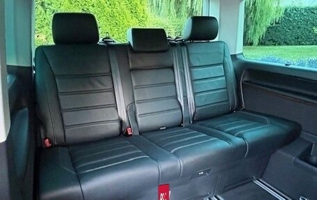 Volkswagen Multivan T6 рестайлинг, 2022 год, 4 600 000 рублей, 13 фотография