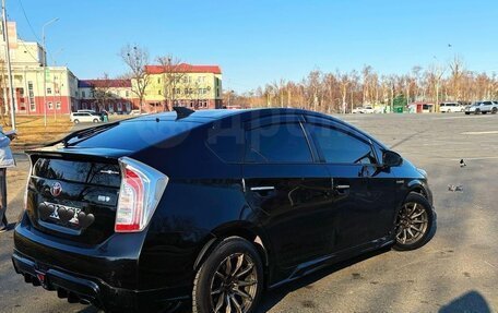 Toyota Prius, 2014 год, 1 050 000 рублей, 3 фотография