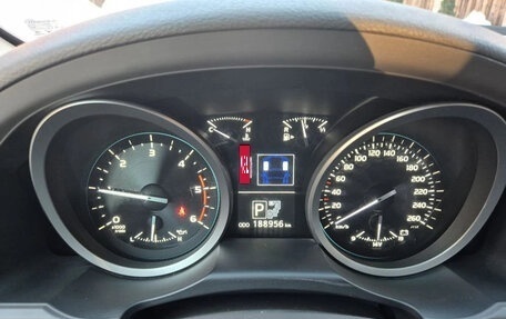 Toyota Land Cruiser 200, 2012 год, 4 750 000 рублей, 32 фотография