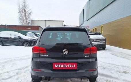 Volkswagen Tiguan I, 2015 год, 1 199 000 рублей, 4 фотография