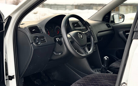 Volkswagen Polo VI (EU Market), 2015 год, 790 000 рублей, 9 фотография