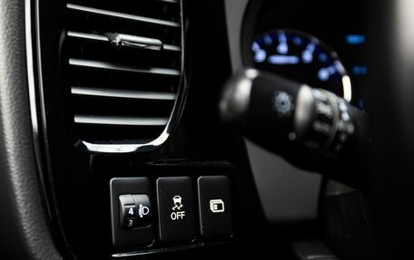 Mitsubishi Outlander III рестайлинг 3, 2017 год, 2 249 000 рублей, 17 фотография