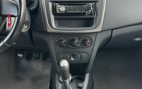 Renault Logan II, 2014 год, 650 000 рублей, 11 фотография