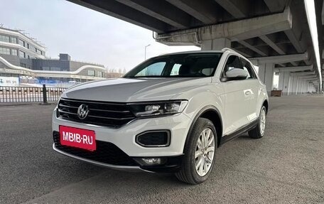 Volkswagen T-Roc I, 2023 год, 1 754 333 рублей, 1 фотография