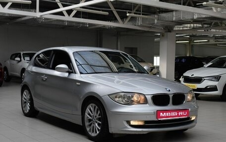 BMW 1 серия, 2007 год, 850 000 рублей, 1 фотография