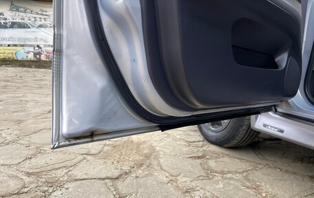 Nissan Avenir II, 2001 год, 700 000 рублей, 24 фотография