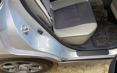 Nissan Avenir II, 2001 год, 700 000 рублей, 35 фотография