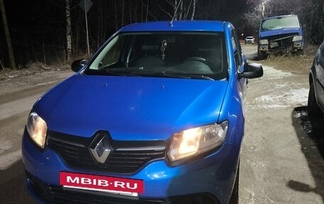 Renault Logan II, 2017 год, 760 000 рублей, 10 фотография