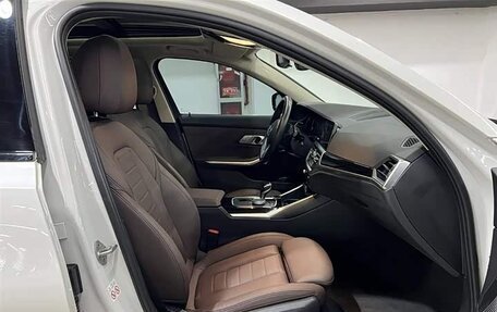 BMW 3 серия, 2022 год, 3 172 000 рублей, 10 фотография