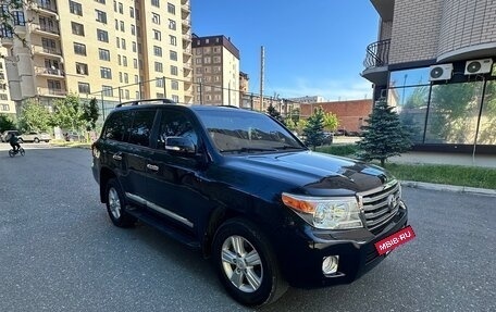 Toyota Land Cruiser 200, 2013 год, 3 750 000 рублей, 6 фотография