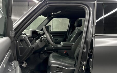 Land Rover Defender II, 2022 год, 15 990 000 рублей, 13 фотография