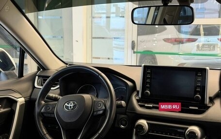 Toyota RAV4, 2020 год, 3 910 500 рублей, 11 фотография