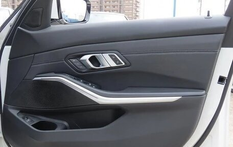 BMW 3 серия, 2022 год, 2 250 000 рублей, 16 фотография