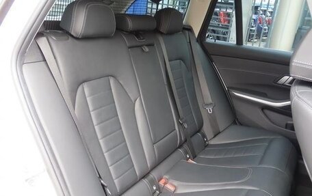 BMW 3 серия, 2022 год, 2 250 000 рублей, 13 фотография