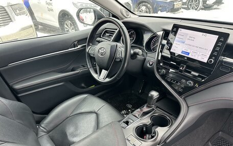 Toyota Camry, 2021 год, 3 499 000 рублей, 5 фотография