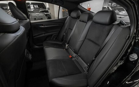 Toyota Camry, 2025 год, 4 300 000 рублей, 14 фотография