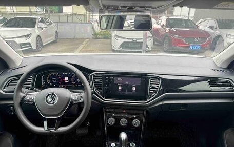 Volkswagen T-Roc I, 2022 год, 1 920 333 рублей, 11 фотография