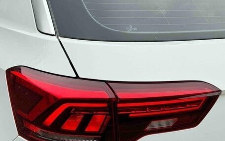 Volkswagen T-Roc I, 2022 год, 1 920 333 рублей, 17 фотография