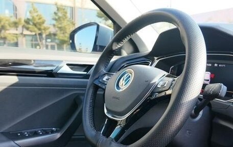 Volkswagen T-Roc I, 2022 год, 1 680 333 рублей, 9 фотография