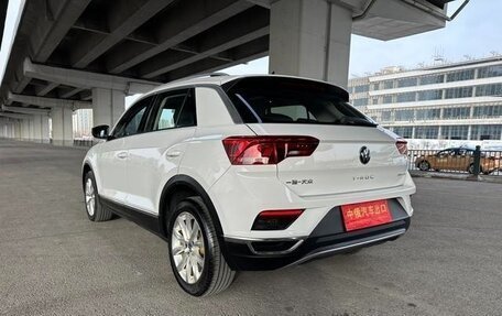 Volkswagen T-Roc I, 2023 год, 1 754 333 рублей, 6 фотография