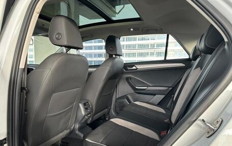 Volkswagen T-Roc I, 2023 год, 1 754 333 рублей, 12 фотография