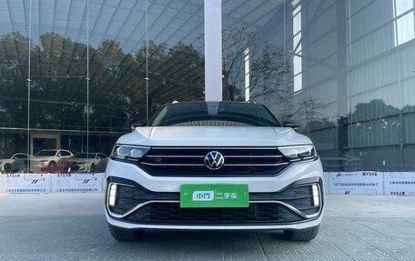 Volkswagen T-Roc I, 2022 год, 1 820 333 рублей, 2 фотография