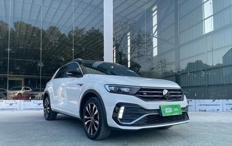 Volkswagen T-Roc I, 2022 год, 1 820 333 рублей, 3 фотография