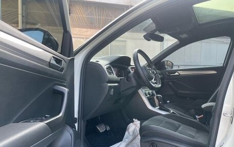 Volkswagen T-Roc I, 2022 год, 1 820 333 рублей, 7 фотография