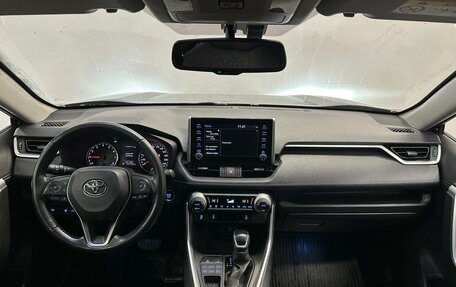 Toyota RAV4, 2021 год, 3 470 000 рублей, 5 фотография