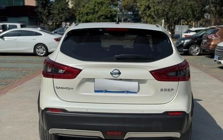 Nissan Qashqai, 2022 год, 1 680 000 рублей, 5 фотография