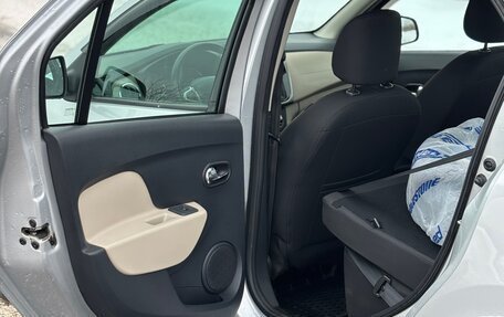 Renault Logan II, 2019 год, 1 199 000 рублей, 10 фотография