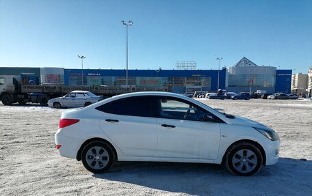 Hyundai Solaris II рестайлинг, 2015 год, 420 000 рублей, 5 фотография