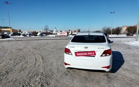 Hyundai Solaris II рестайлинг, 2015 год, 420 000 рублей, 3 фотография