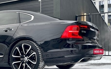 Volvo S90 II рестайлинг, 2017 год, 2 600 000 рублей, 6 фотография