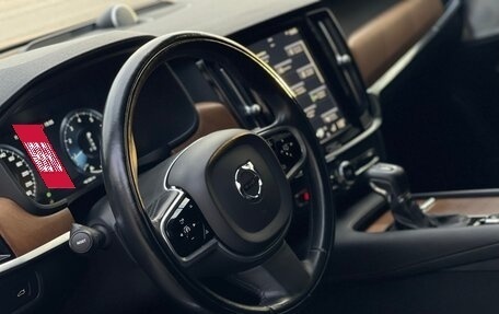 Volvo S90 II рестайлинг, 2017 год, 2 600 000 рублей, 16 фотография