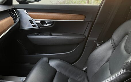 Volvo S90 II рестайлинг, 2017 год, 2 600 000 рублей, 24 фотография