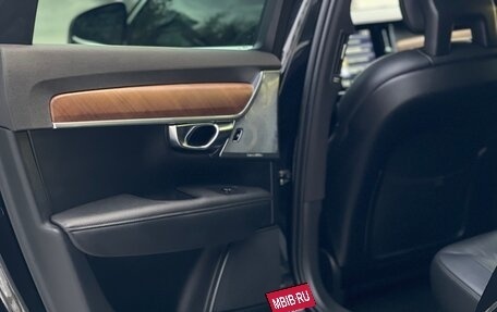 Volvo S90 II рестайлинг, 2017 год, 2 600 000 рублей, 27 фотография