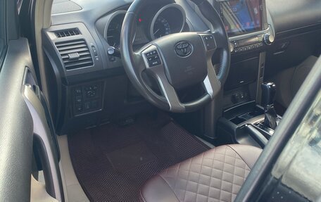 Toyota Land Cruiser Prado 150 рестайлинг 2, 2009 год, 2 350 000 рублей, 11 фотография