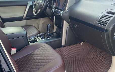 Toyota Land Cruiser Prado 150 рестайлинг 2, 2009 год, 2 350 000 рублей, 13 фотография