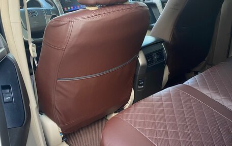 Toyota Land Cruiser Prado 150 рестайлинг 2, 2009 год, 2 350 000 рублей, 15 фотография