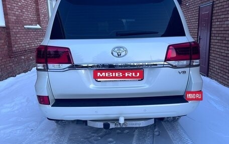 Toyota Land Cruiser 200, 2019 год, 9 500 000 рублей, 10 фотография