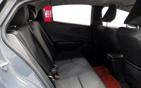 Toyota Prius IV XW50, 2024 год, 3 290 000 рублей, 8 фотография