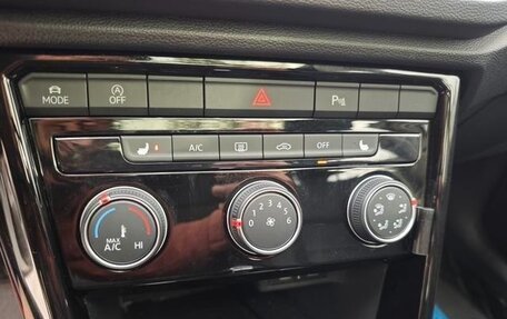 Volkswagen T-Roc I, 2022 год, 1 810 333 рублей, 13 фотография